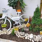 Relax 1&2 Апартаменты