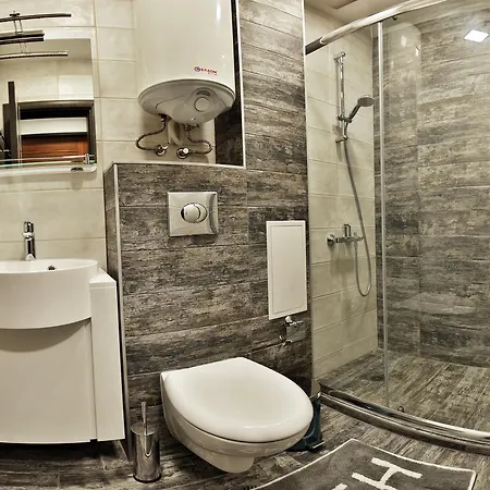 Relax 1&2 Апартаменты