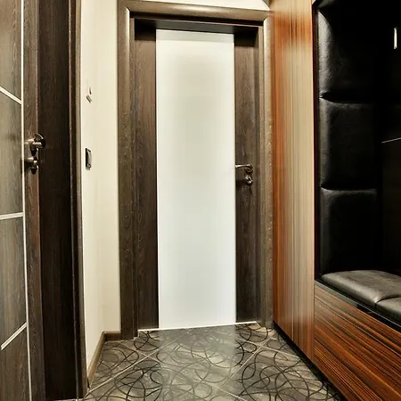 Relax 1&2 * Varna