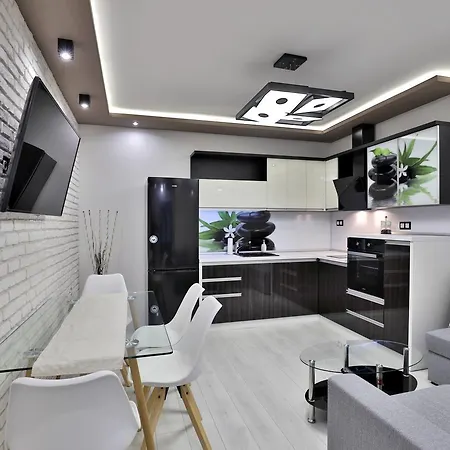 Апартаменты Relax 1&2 *