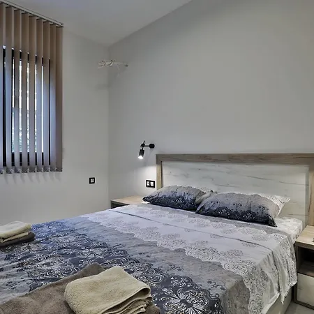 Relax 1&2 Апартаменты